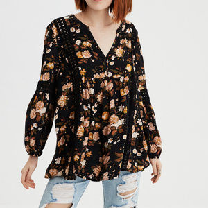 New American Eagle Floral Lace Blouse in Black